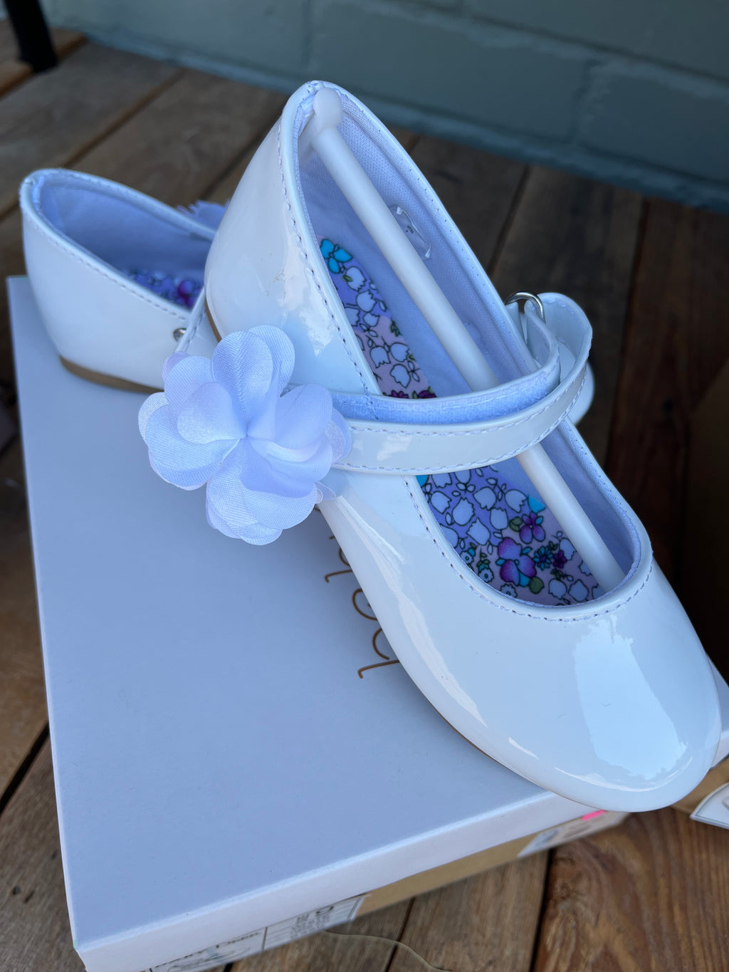 SALE White Flower Shoes